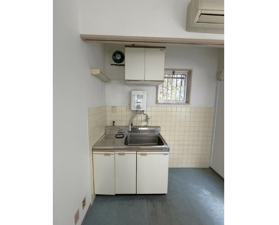東京都渋谷区千駄ヶ谷 4.6坪 貸倉庫・貸工場|L-Net(エルネット) 画像3 東京都渋谷区千駄ヶ谷 4.6坪 貸倉庫・貸工場|L-Net(エルネット) 画像3