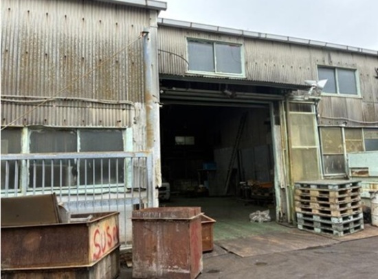 神奈川県横浜市金沢区鳥浜町１２－４　392.3坪