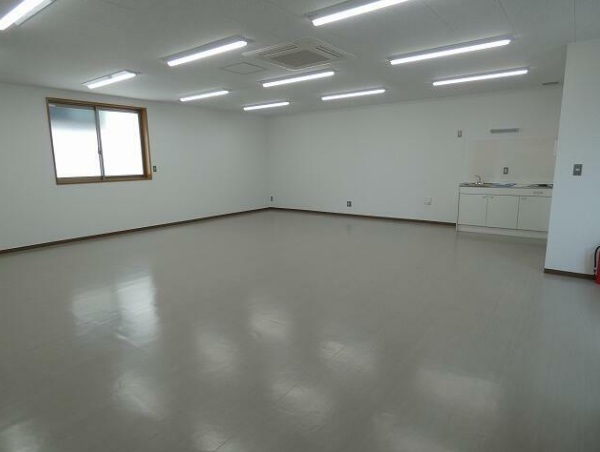 神奈川県横浜市港北区新羽町1738-1 31.2坪 貸倉庫・貸工場|L-Net(エルネット) 画像2 神奈川県横浜市港北区新羽町1738-1 31.2坪 貸倉庫・貸工場|L-Net(エルネット) 画像2