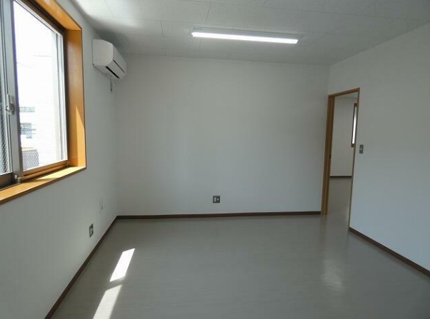 神奈川県横浜市港北区新羽町1738-1 31.2坪 貸倉庫・貸工場|L-Net(エルネット) 画像4 神奈川県横浜市港北区新羽町1738-1 31.2坪 貸倉庫・貸工場|L-Net(エルネット) 画像4