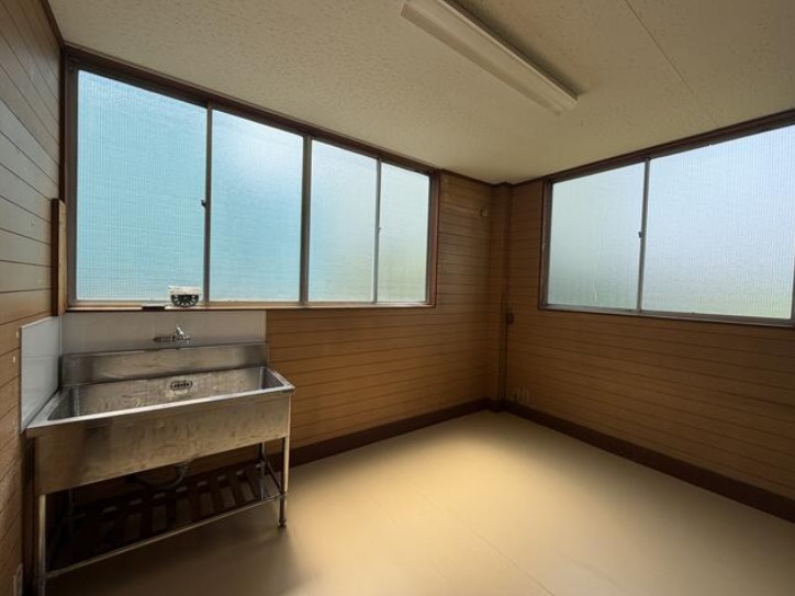 千葉県千葉市稲毛区長沼原町660-8 77.5坪 貸倉庫・貸工場|L-Net(エルネット) 画像3 千葉県千葉市稲毛区長沼原町660-8 77.5坪 貸倉庫・貸工場|L-Net(エルネット) 画像3