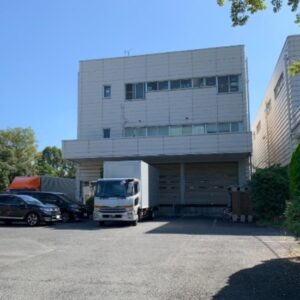 埼玉県越谷市流通団地１丁目２－１２ 408.4坪 貸倉庫・貸工場｜L-Net（エルネット）